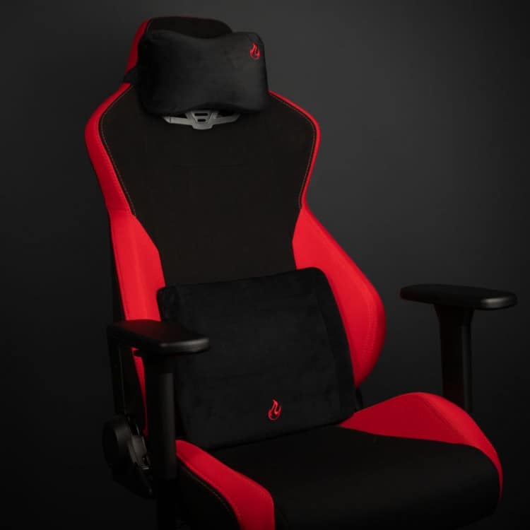 Gamer szék kiegészítő Nitro Concepts Memóriahabos párnaszett Fekete/Piros