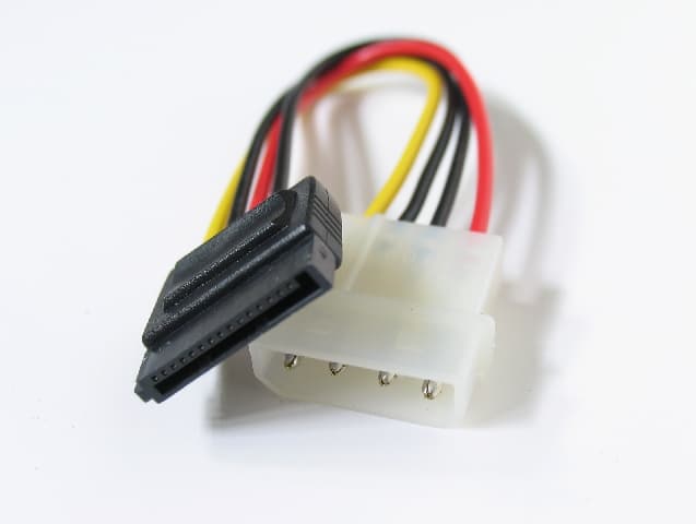 Cable power converter Kolink Molex (Male) - SATA PWR (Female)