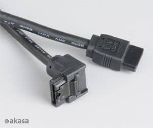 Kábel SATA Összekötő Akasa 50cm klip Fekete 90°-os